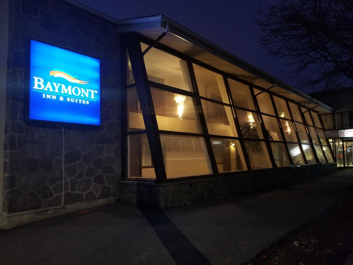 Готель Baymont By Wyndham Montreal Airport Дорваль